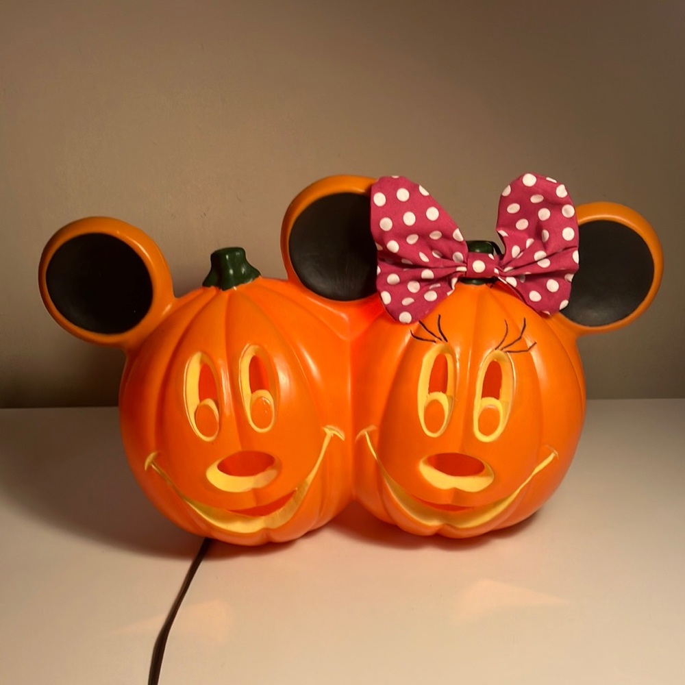 Halloween Mickey & Minnie Pumpkins.